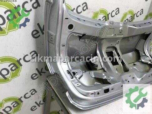 Skoda Superb Bagaj Kapağı 3V5827023 çıkma parça