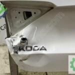 SKODA SUPERB 2015 2020 BAGAJ KAPAĞI 3V5827023