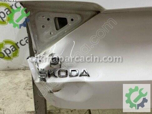 Skoda Superb Bagaj Kapağı 3V5827023 çıkma parça