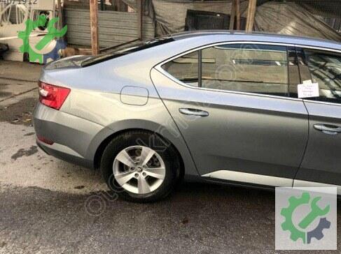 Skoda Superb Arka Travers 3Q0505235Q çıkma parça
