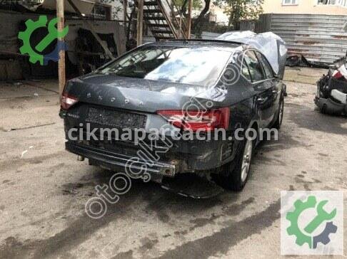 Skoda Superb Bagaj Kapağı 3V5827023 çıkma parça