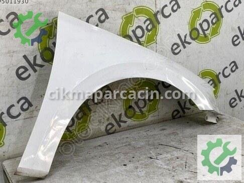 Skoda Superb Sağ Ön Çamurluk 3V0821106 çıkma parça