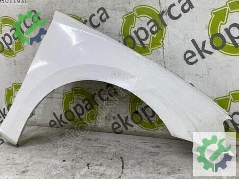 Skoda Superb Sağ Ön Çamurluk 3V0821106 çıkma parça