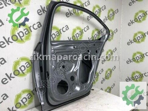 Skoda Superb Sağ Arka Kapı 3V5833052 çıkma parça