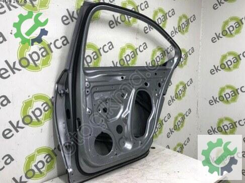 Skoda Superb Sağ Arka Kapı 3V5833052 çıkma parça