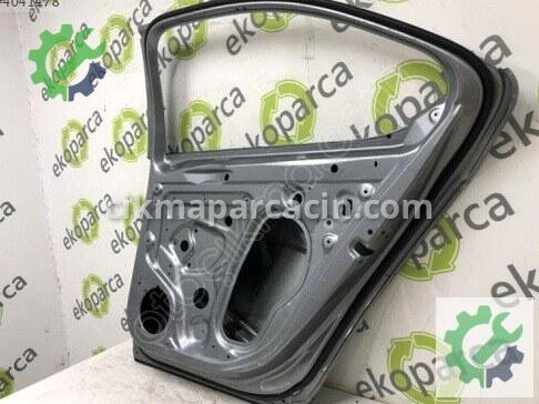 Skoda Superb Sağ Arka Kapı 3V5833052 çıkma parça