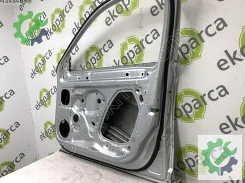 Skoda Superb Sağ Ön Kapı 3V0831052 çıkma parça