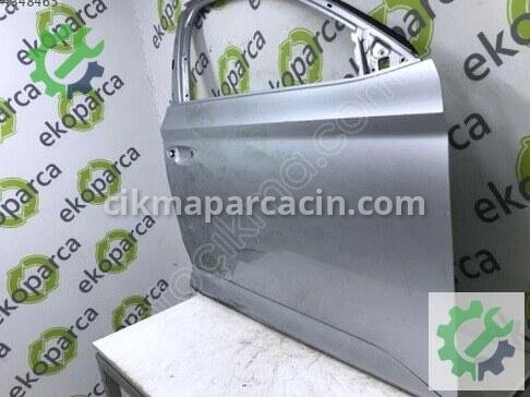 Skoda Superb Sağ Ön Kapı 3V0831052 çıkma parça