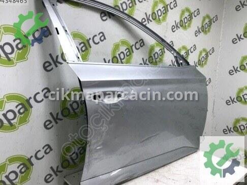 Skoda Superb Sağ Ön Kapı 3V0831052 çıkma parça