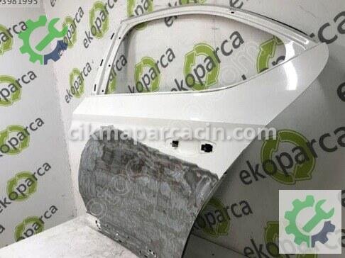 Skoda Superb Sol Arka Kapı 3V5833051 çıkma parça