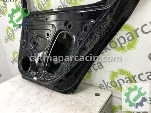 Skoda Superb Sağ Arka Kapı 3V5833052 çıkma parça