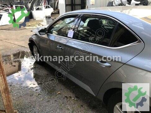 Skoda Superb Sağ Arka Çamurluk 3V5809602C çıkma parça