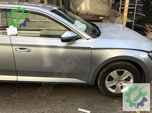 Skoda Superb Sağ Arka Çamurluk 3V5809602C çıkma parça