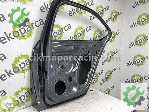 Skoda Superb Sağ Arka Kapı 3V5833052 çıkma parça