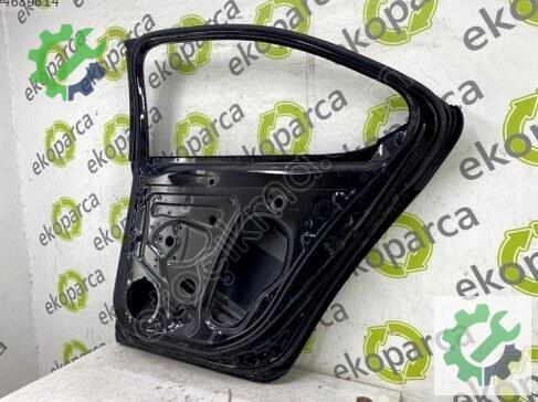 Skoda Superb Sağ Arka Kapı 3V5833052 çıkma parça