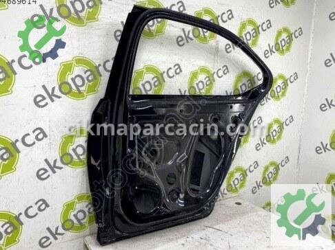 Skoda Superb Sağ Arka Kapı 3V5833052 çıkma parça