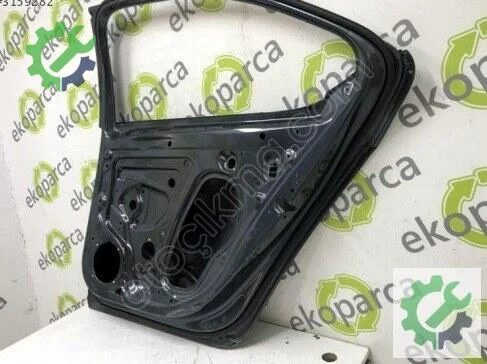 Skoda Superb Sağ Arka Kapı 3V5833052 çıkma parça