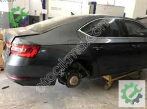SKODA SUPERB 2015 2024 SAĞ ARKA KAPI SÖKME DOLU 3V5833052