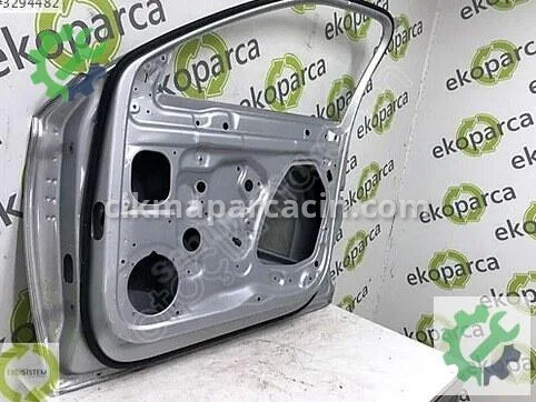 Skoda Superb Sağ Ön Kapı 3V0831052 çıkma parça