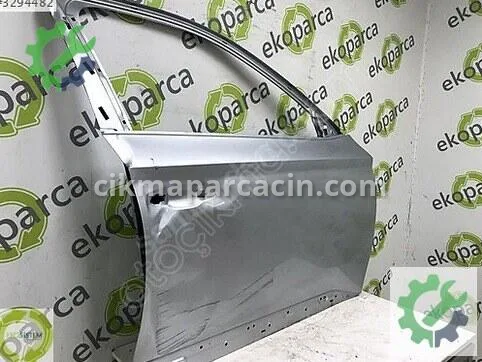 Skoda Superb Sağ Ön Kapı 3V0831052 çıkma parça