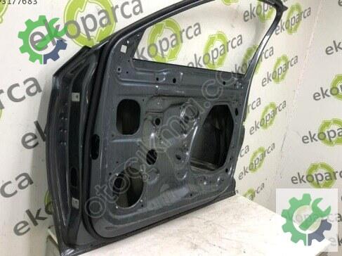 Skoda Superb Sağ Ön Kapı 3V0831052 çıkma parça