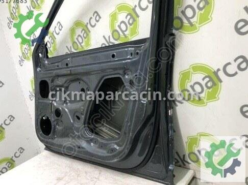 Skoda Superb Sağ Ön Kapı 3V0831052 çıkma parça