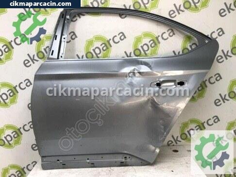 Skoda Superb Sol Arka Kapı çıkma parça