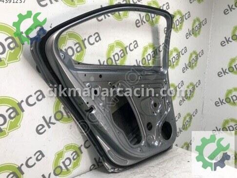 Skoda Superb Sol Arka Kapı 3V5833051 çıkma parça
