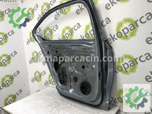 Skoda Superb Sol Arka Kapı 3V5833051 çıkma parça