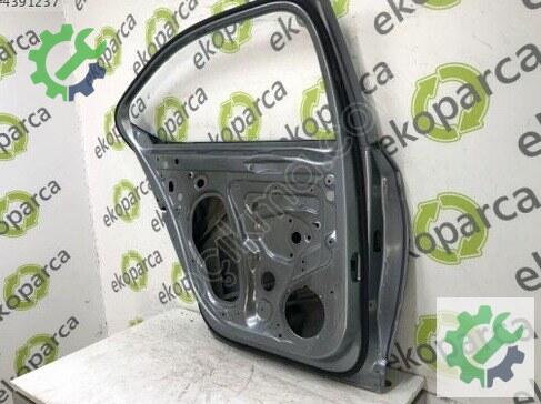 Skoda Superb Sol Arka Kapı 3V5833051 çıkma parça