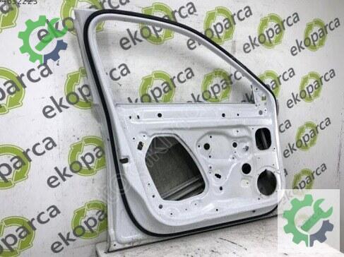 Skoda Superb Sol Ön Kapı 3V0831051 çıkma parça