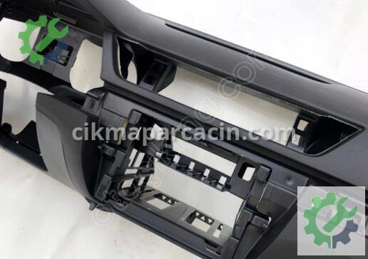 Skoda Superb Torpido 3V1857007 çıkma parça