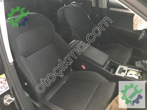 Skoda Superb Koltuk 3V0881021 çıkma parça