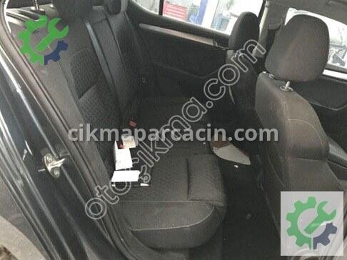 Skoda Superb Koltuk 3V0881021 çıkma parça