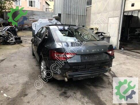 Skoda Superb Sol Arka Çamurluk 3V5809601D çıkma parça