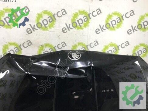 Skoda Superb Kaput 3P0823031 çıkma parça