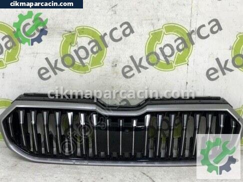 Skoda Superb Ön Panjur çıkma parça