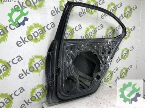 Skoda Superb Sağ Arka Kapı 3P3833052 çıkma parça