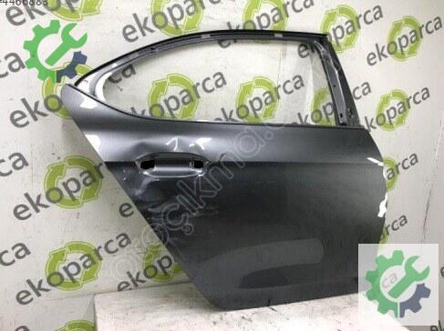 Skoda Superb Sağ Arka Kapı 3P3833052 çıkma parça
