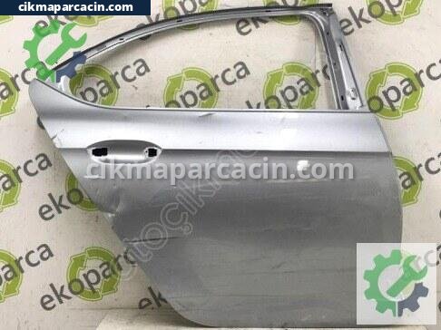 Skoda Superb Sağ Arka Kapı çıkma parça