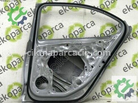 Skoda Superb Sağ Arka Kapı 3P3833052 çıkma parça