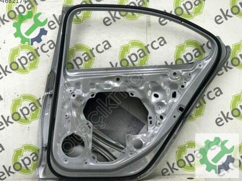 Skoda Superb Sağ Arka Kapı 3P3833052 çıkma parça
