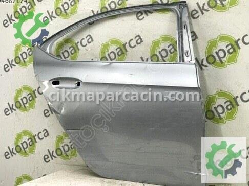 Skoda Superb Sağ Arka Kapı 3P3833052 çıkma parça