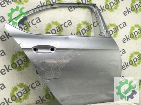 Skoda Superb Sağ Arka Kapı 3P3833052 çıkma parça