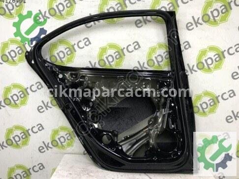 Skoda Superb Sol Arka Kapı 3P3833051 çıkma parça