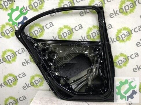 Skoda Superb Sol Arka Kapı 3P3833051 çıkma parça