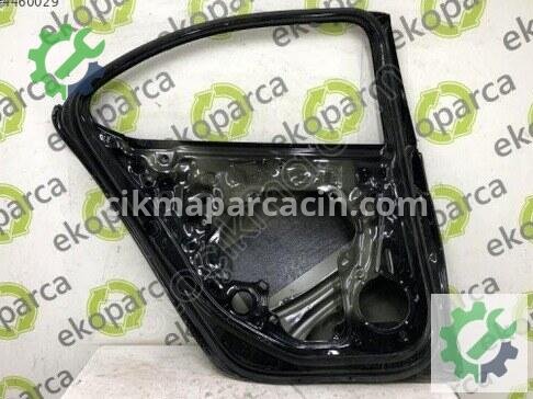 Skoda Superb Sol Arka Kapı 3P3833051 çıkma parça