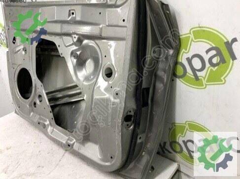 Skoda Yeti Sol Ön Kapı 5L0831051 çıkma parça