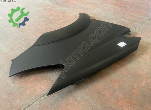 Mercedes-Benz Sprinter Sağ Ön Çamurluk 9068810201 çıkma parça
