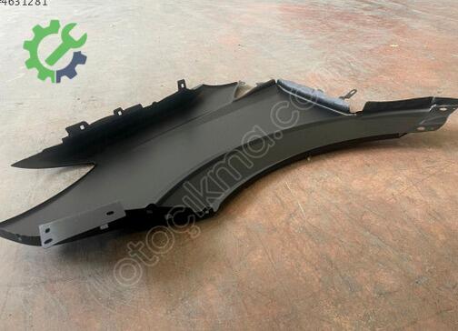 Mercedes-Benz Sprinter Sağ Ön Çamurluk 9068810201 çıkma parça